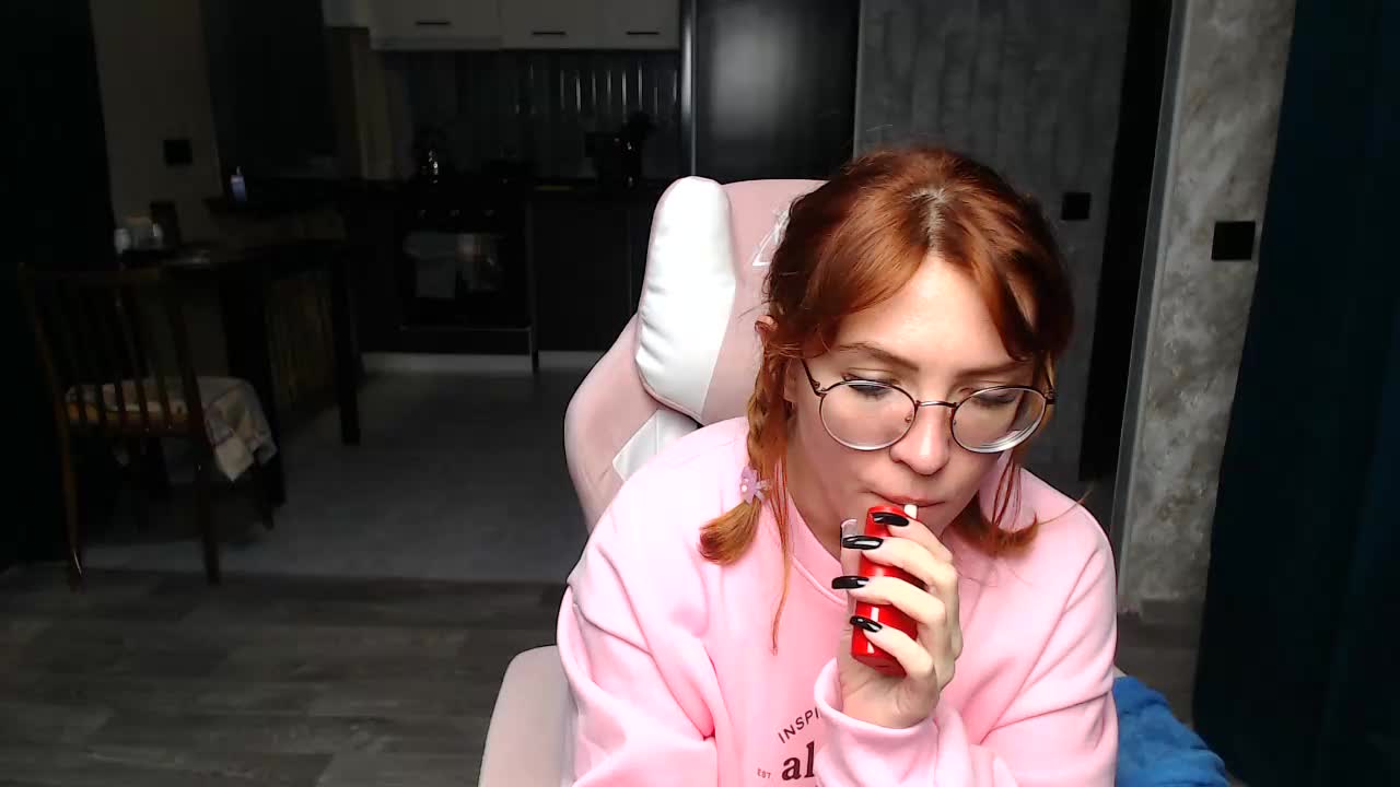 Regimasmile Cam Model Chat October 13, 2025