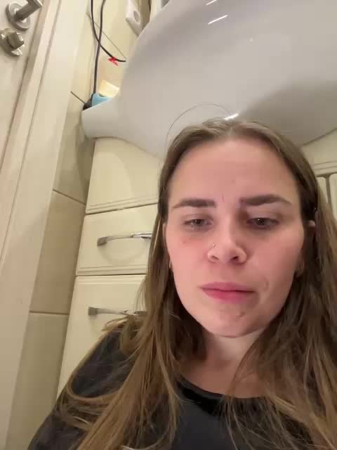 LolaSexxx Cam Model Chat October 13, 2025