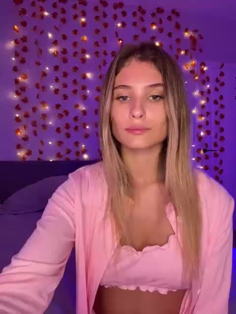 FOX69LOVE Cam Model Chat October 13, 2025