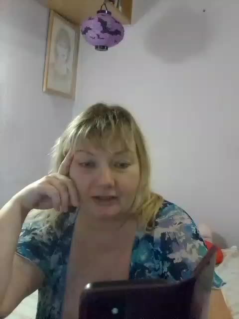 LucyAlexis Cam Model Chat October 13, 2025