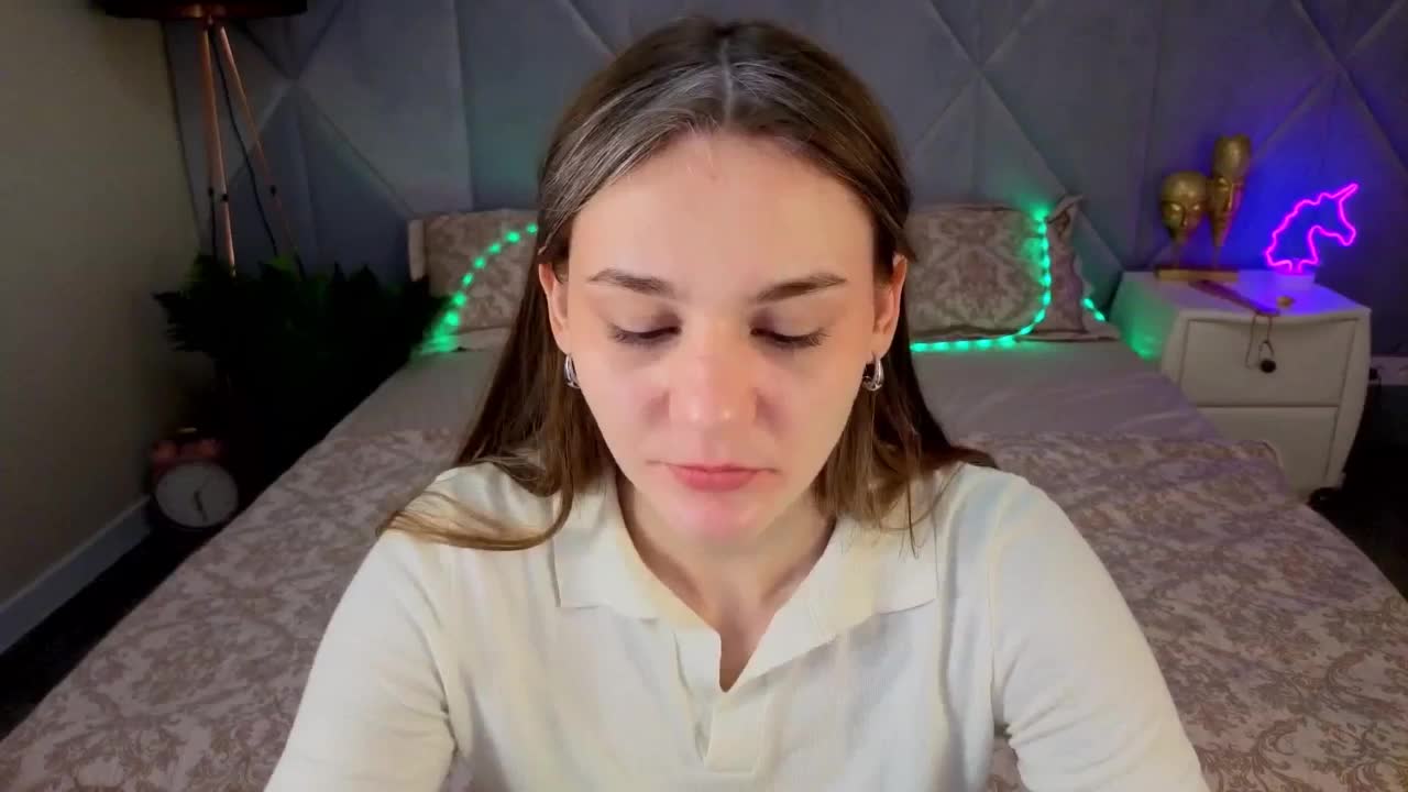 DiamondGoldie Cam Model Chat October 13, 2025