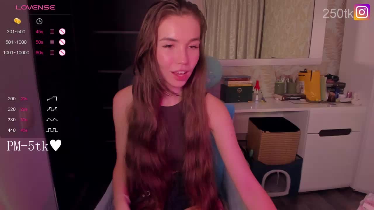 YonaBones Cam Model Chat October 13, 2025