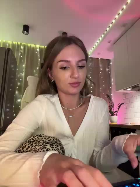 EnlivenLuv Cam Model Chat October 13, 2025