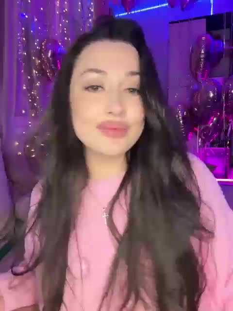 BettyBoom13 Cam Model Chat October 13, 2025