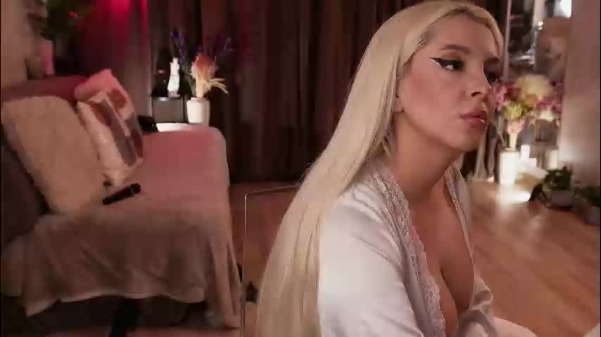 victoriamorrone Cam Model Chat October 13, 2025