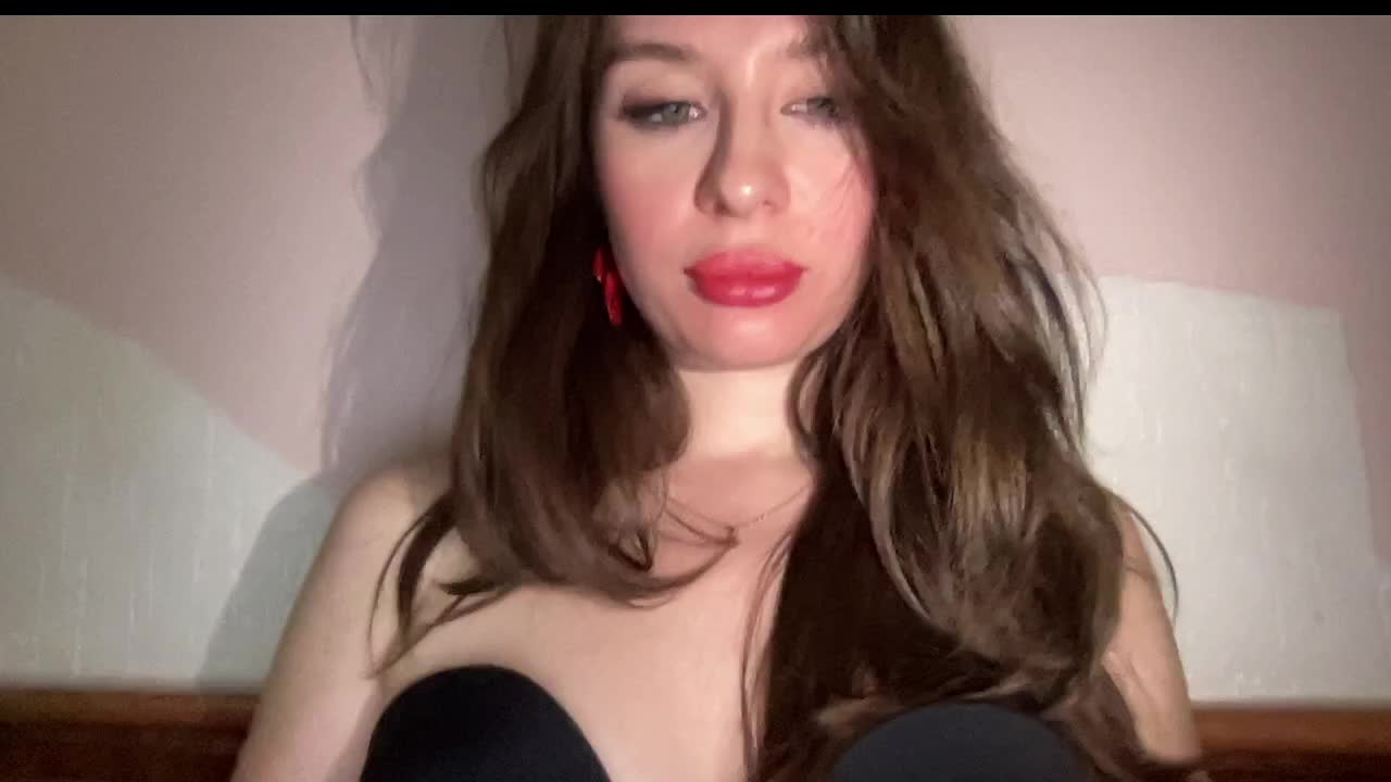 Melissa222Femdom Cam Model Chat October 13, 2025