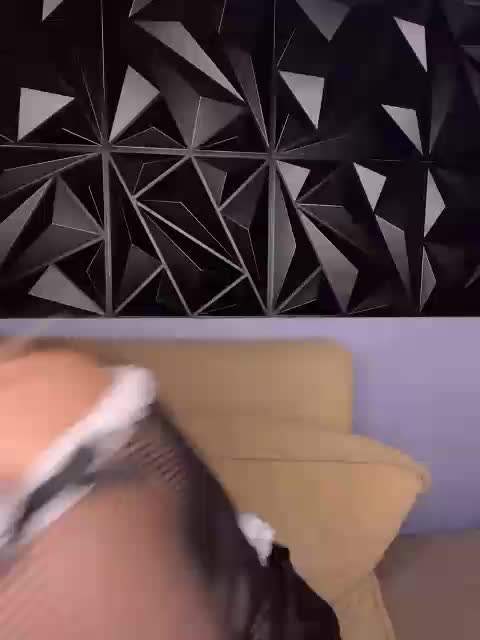 LYALAtop Cam Model Chat October 13, 2025