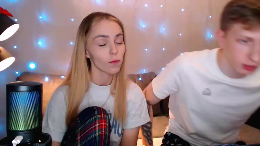 juliaanddima Cam Model Chat October 13, 2025