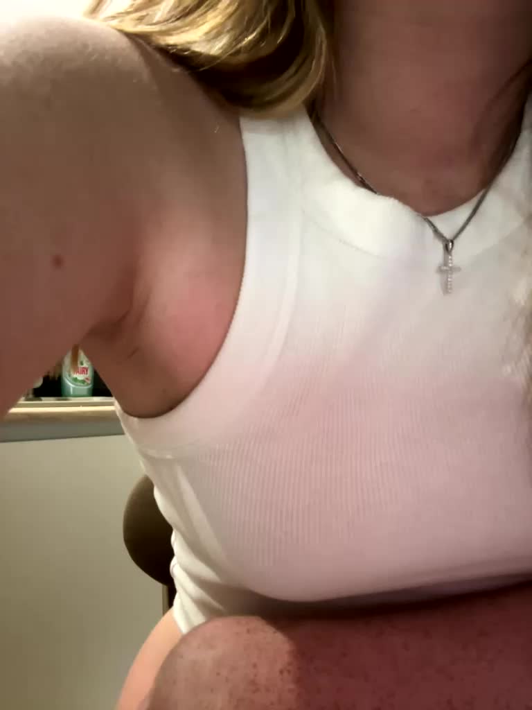 Adel-krasotka Cam Model Chat October 13, 2025