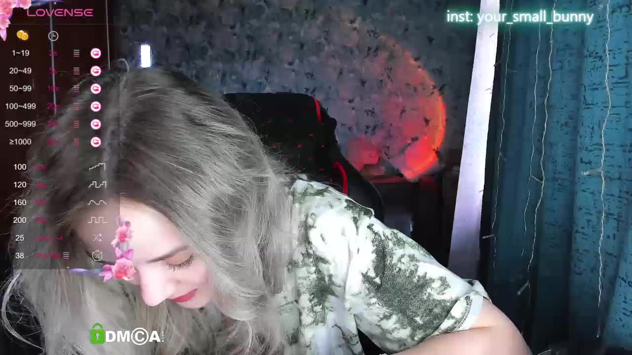 your-small-bunny Cam Model Chat October 13, 2025