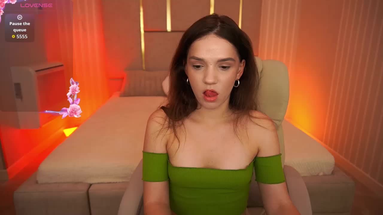 MirielleNymph Cam Model Chat October 13, 2025