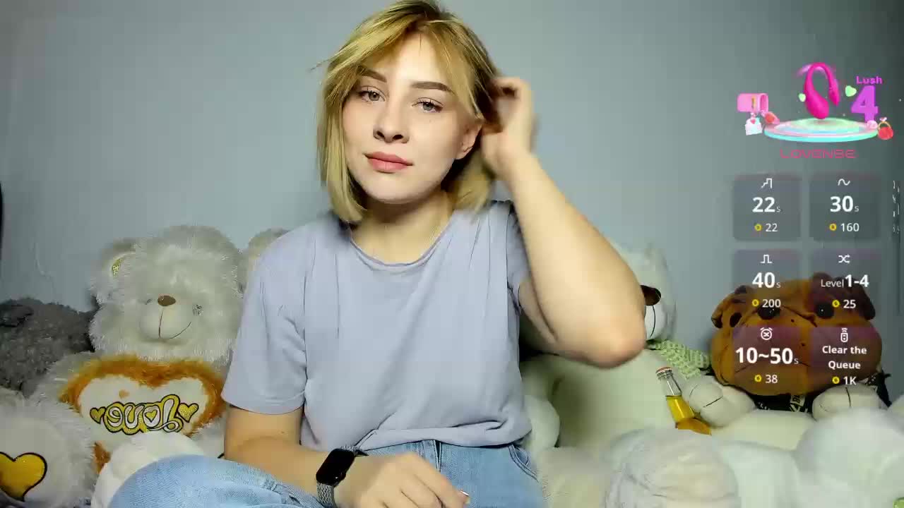 KissyKristy Cam Model Chat October 13, 2025