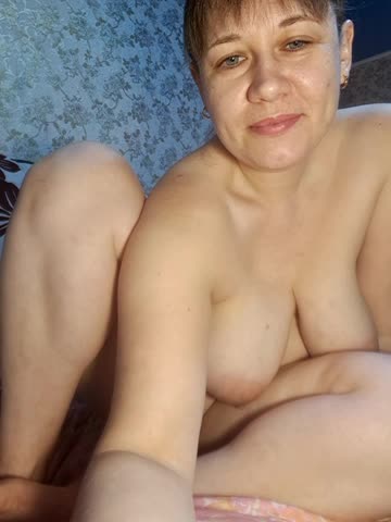 Marlyn_Martie Cam Model Chat October 13, 2025