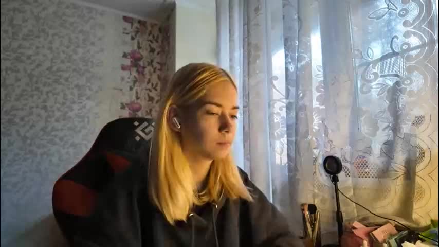 dinorahmroczkowski Cam Model Chat October 13, 2025