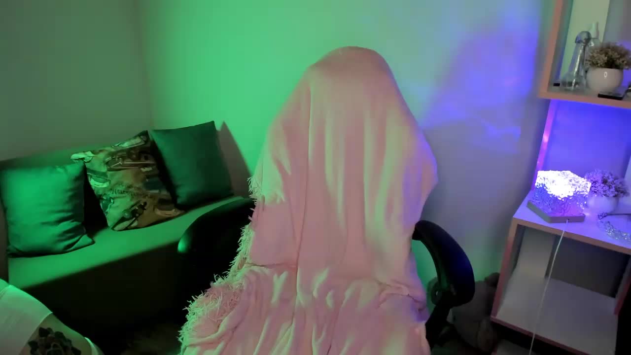 Mary-Xextra Cam Model Chat October 13, 2025