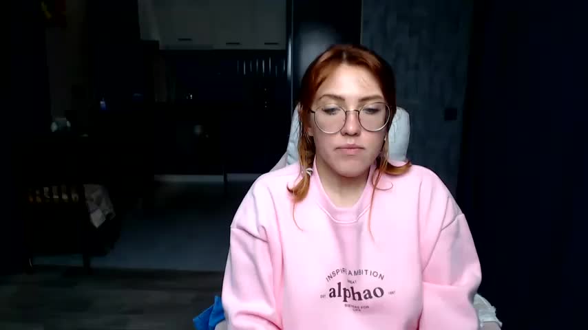 Reginasmilee Cam Model Chat October 13, 2025