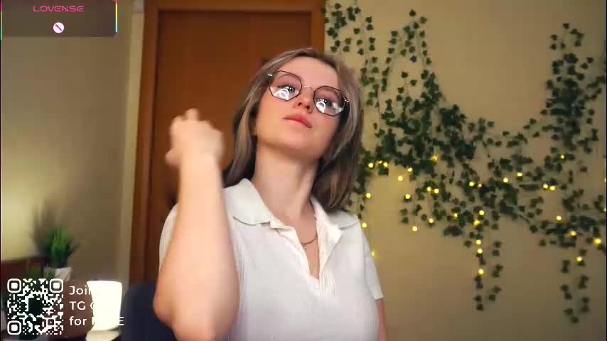 kacyboone_2025-10-13_12-38-48_593 Cam Model Chat October 13, 2025