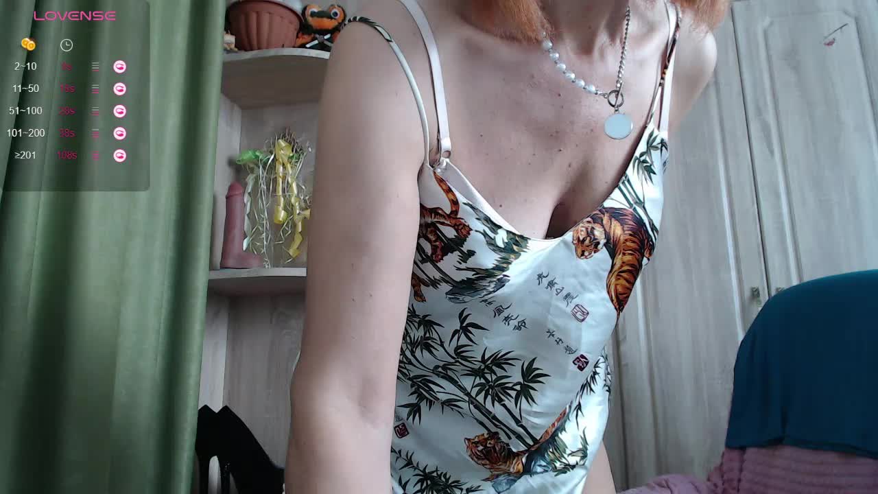 VILENIKA Cam Model Chat October 13, 2025