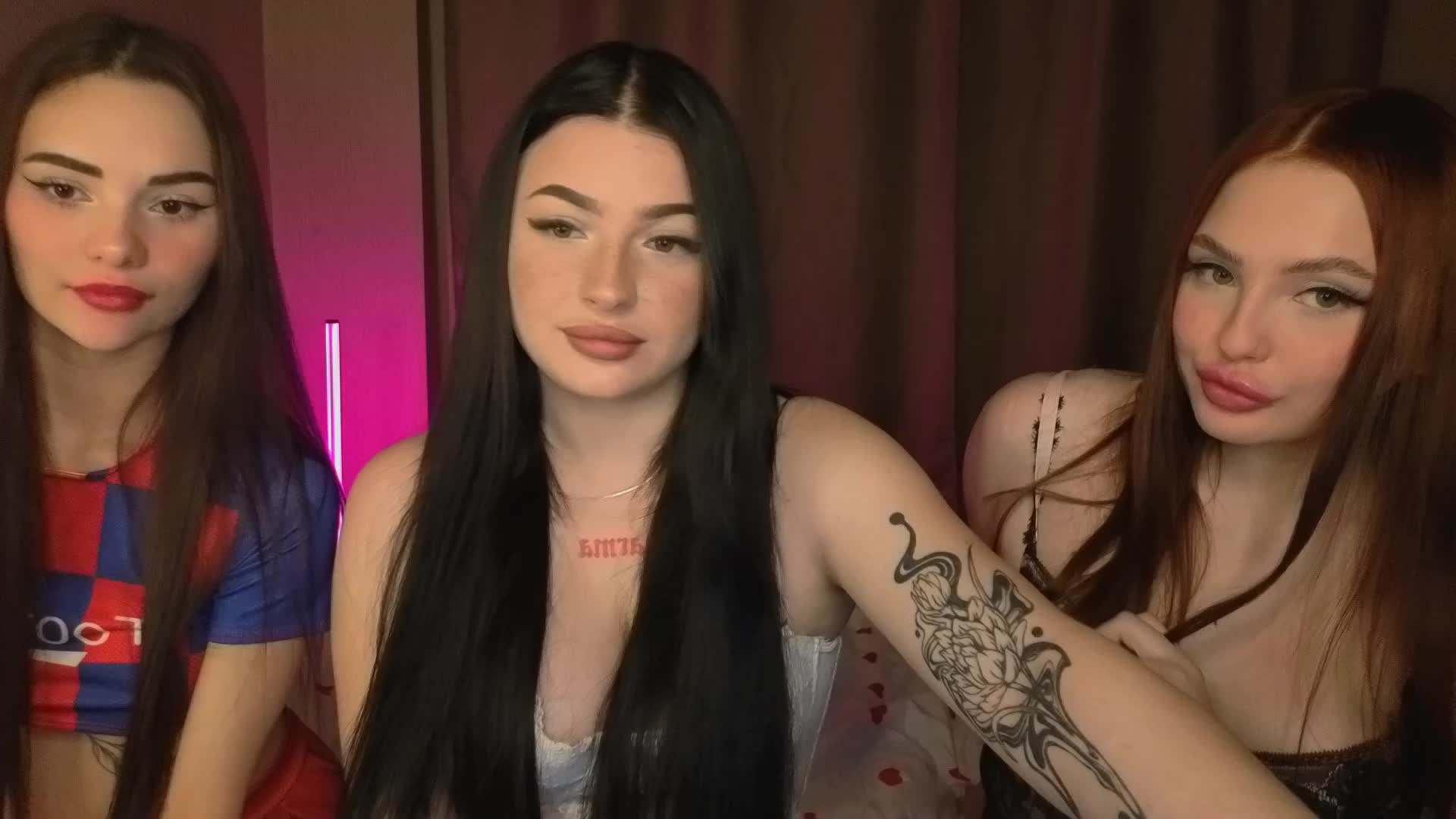 LisaAndDenis Cam Model Chat October 13, 2025