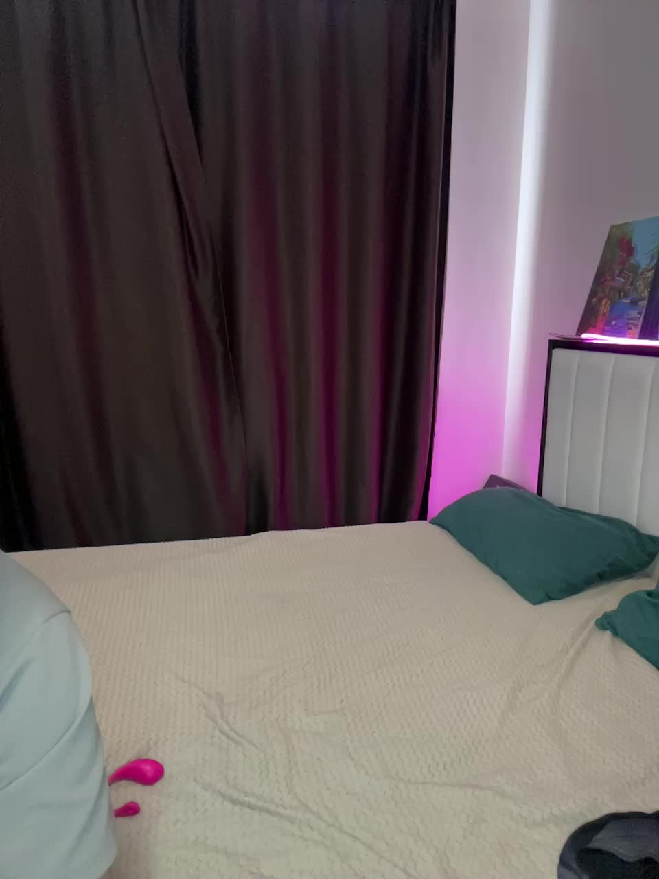 Cris_Mi Cam Model Chat October 13, 2025