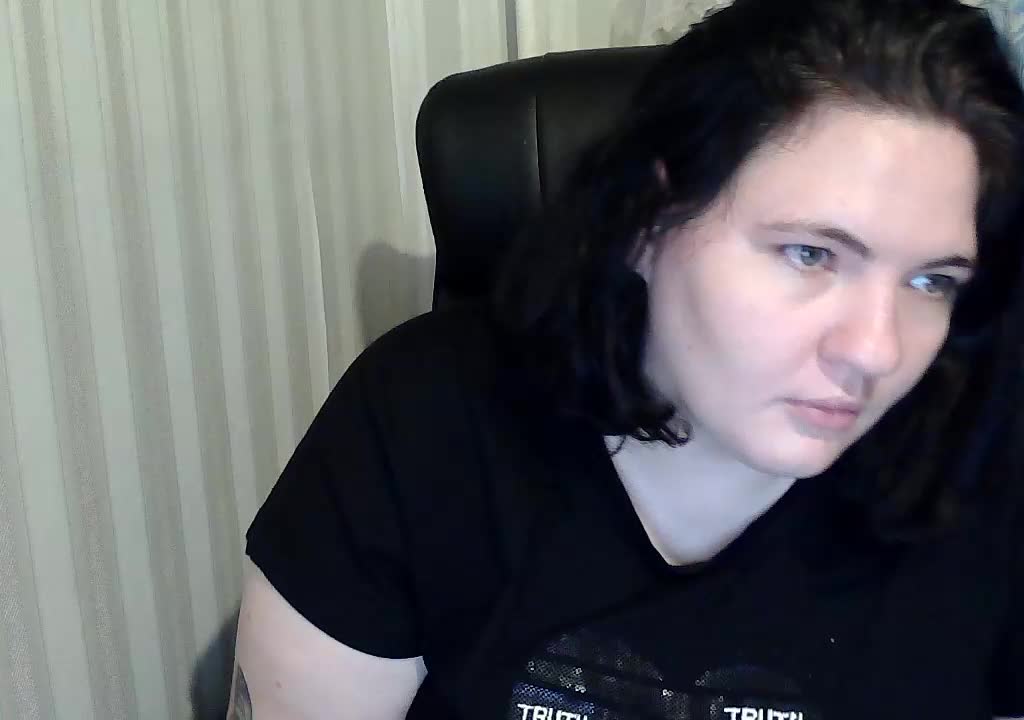 XLisaBlueX Cam Model Chat October 13, 2025