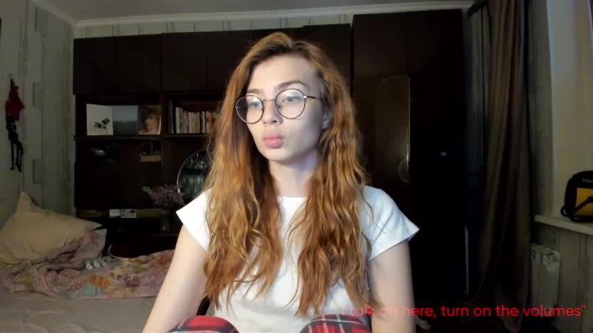 AngelaSwan Cam Model Chat October 13, 2025