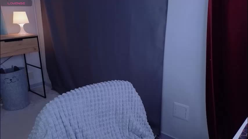 le_chan Cam Model Chat October 13, 2025