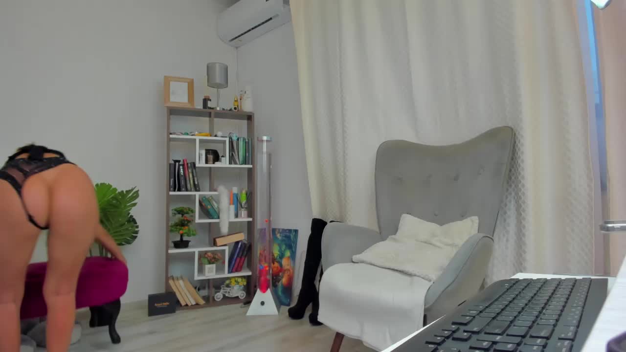 Dariaa_doll Cam Model Chat October 13, 2025