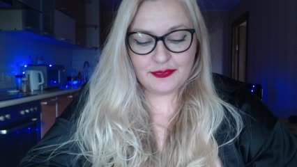 NushaMilf Cam Model Chat October 13, 2025