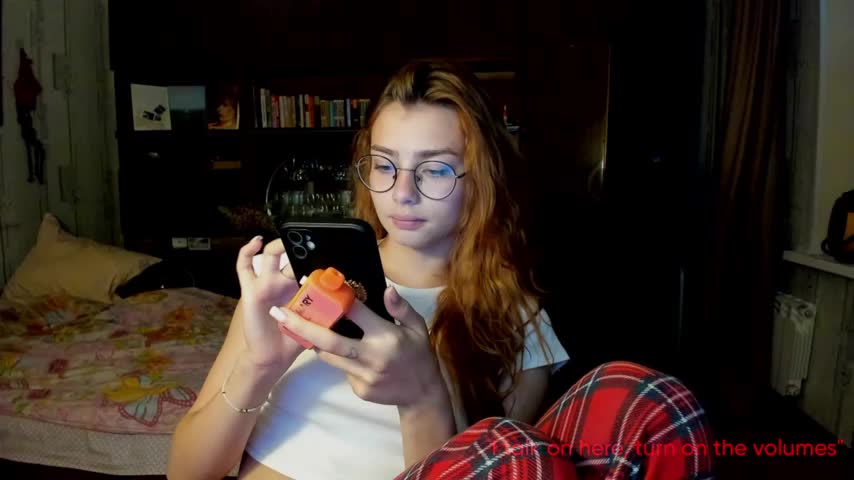 AngelaSwan Cam Model Chat October 13, 2025