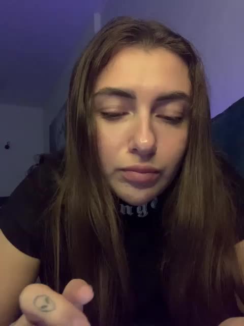 WILDGIRL Cam Model Chat October 13, 2025