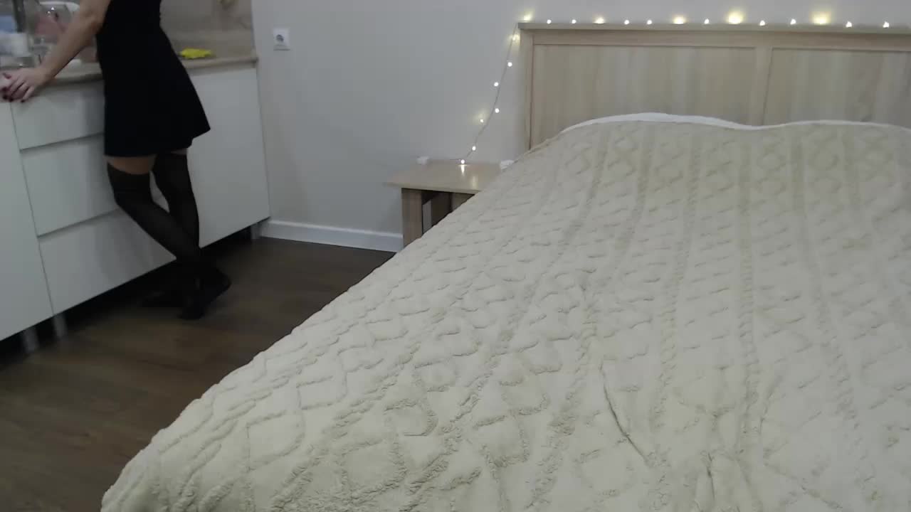 MyatnayaCkazka Cam Model Chat October 14, 2025