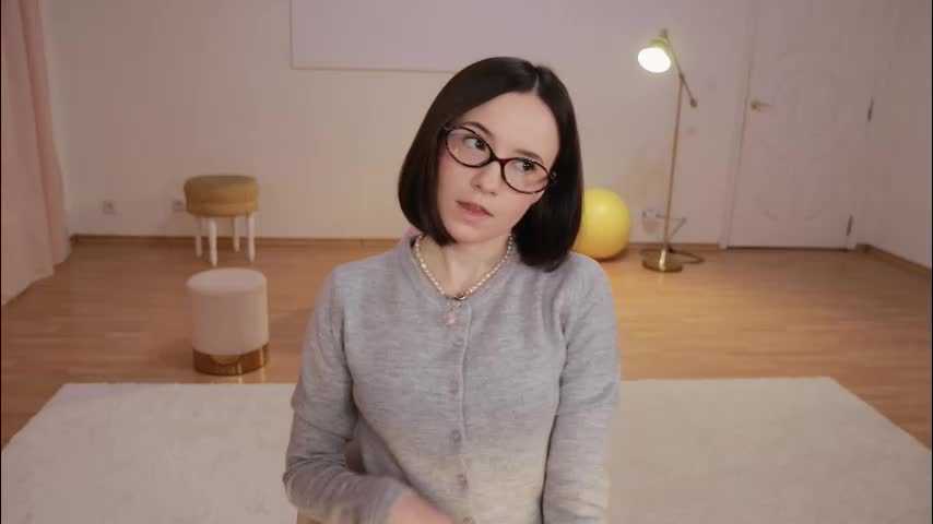 _female_essence_ Cam Model Chat October 14, 2025