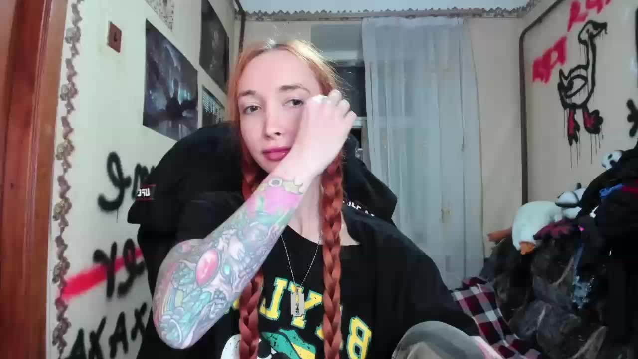 Roxy-Sun Cam Model Chat October 14, 2025