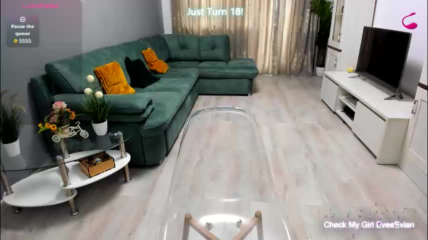 eveeevian Cam Model Chat October 14, 2025