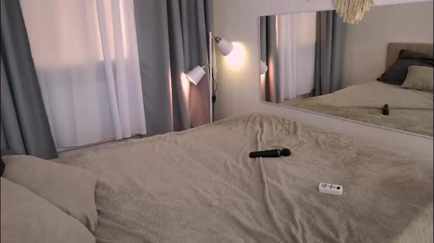 fiamoor Cam Model Chat October 14, 2025