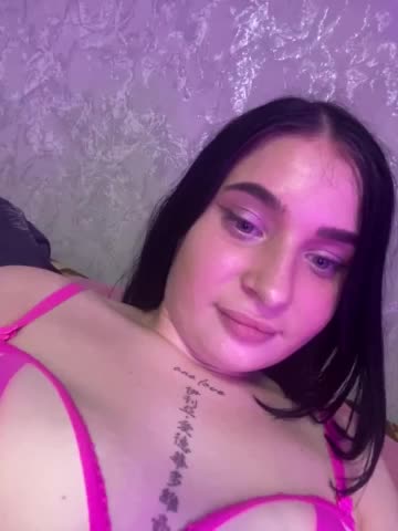 Aliska22 Cam Model Chat October 14, 2025