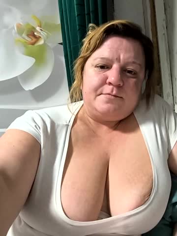 jusichka Cam Model Chat October 14, 2025