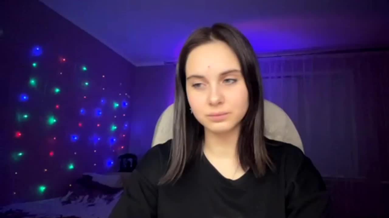 CANDY-LIPS-GIRL Cam Model Chat October 14, 2025