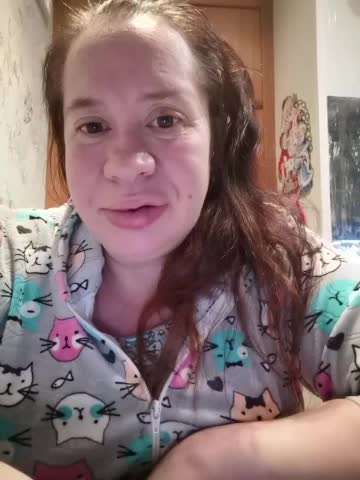 catsloveqq Cam Model Chat October 14, 2025