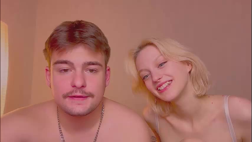 your_molly_mark Cam Model Chat October 14, 2025