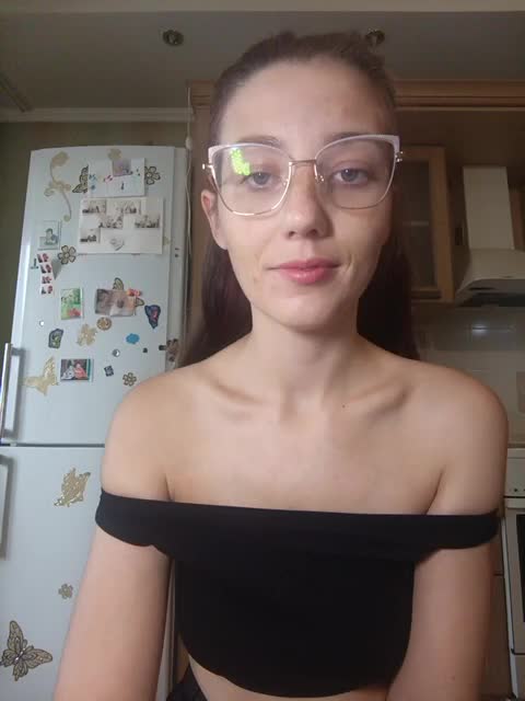 Chamomile Cam Model Chat October 14, 2025