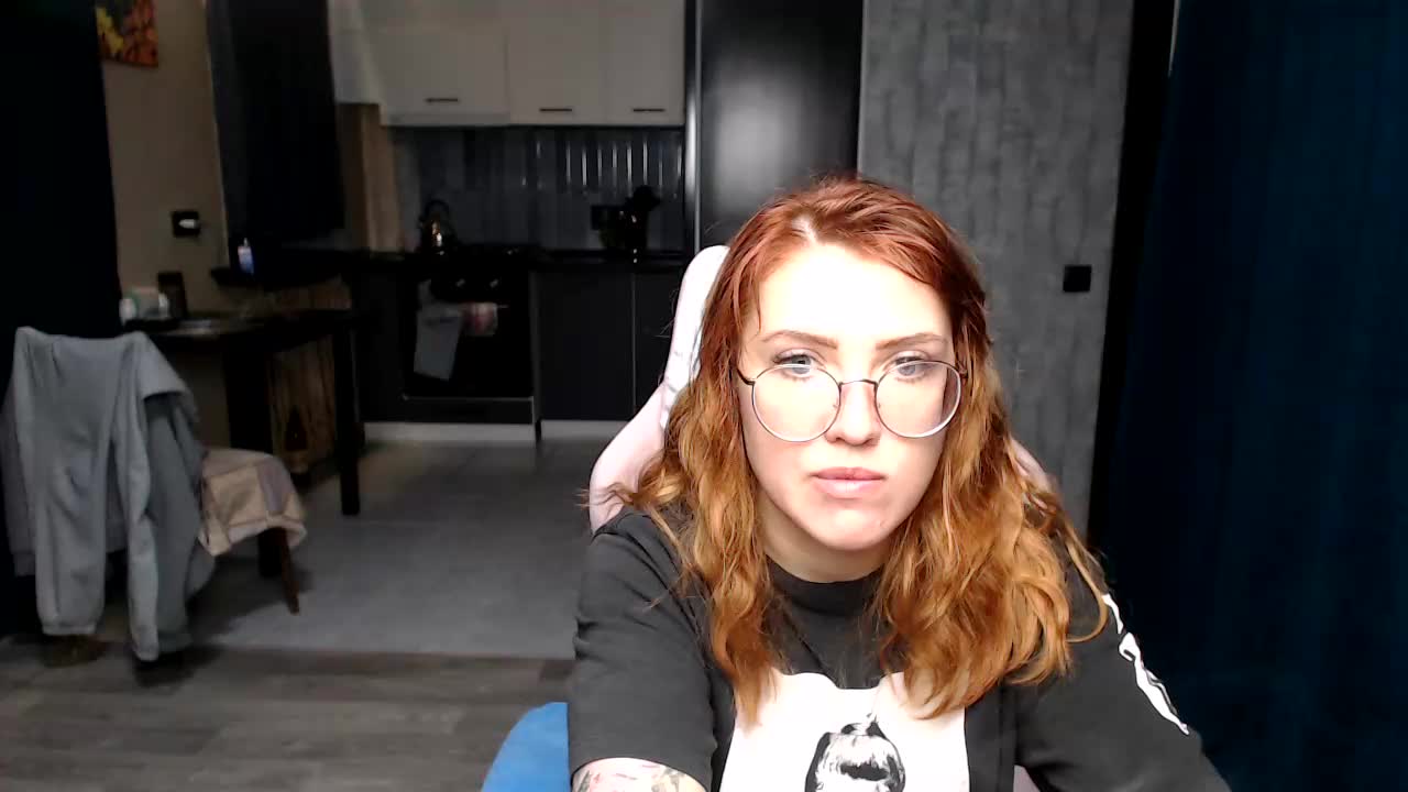 Regimasmile Cam Model Chat October 14, 2025