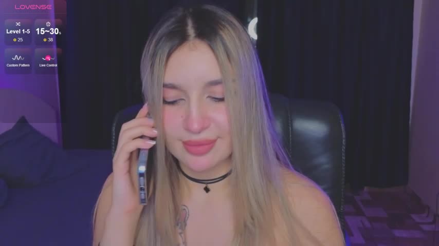 RoxyChill Cam Model Chat October 14, 2025