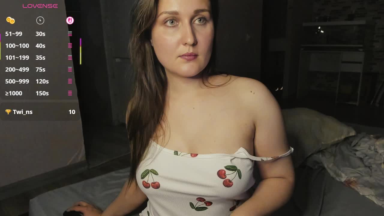 Vikki-Snake Cam Model Chat October 14, 2025