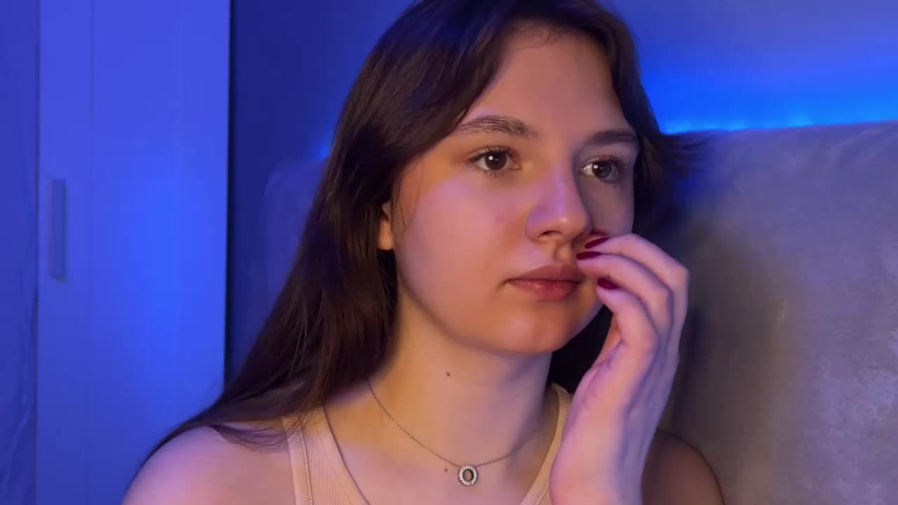 AlisaRichGold Cam Model Chat October 14, 2025