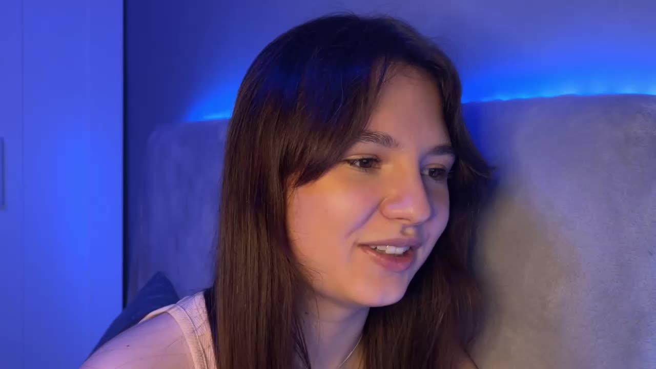 AlisaRichGold Cam Model Chat October 14, 2025