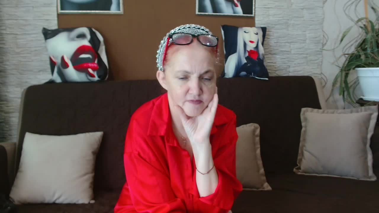 Maruu12qwert Cam Model Chat October 14, 2025