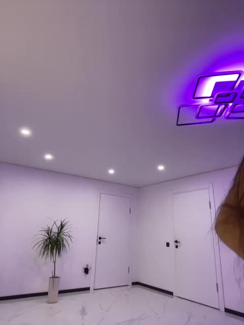 Potifays Cam Model Chat October 14, 2025