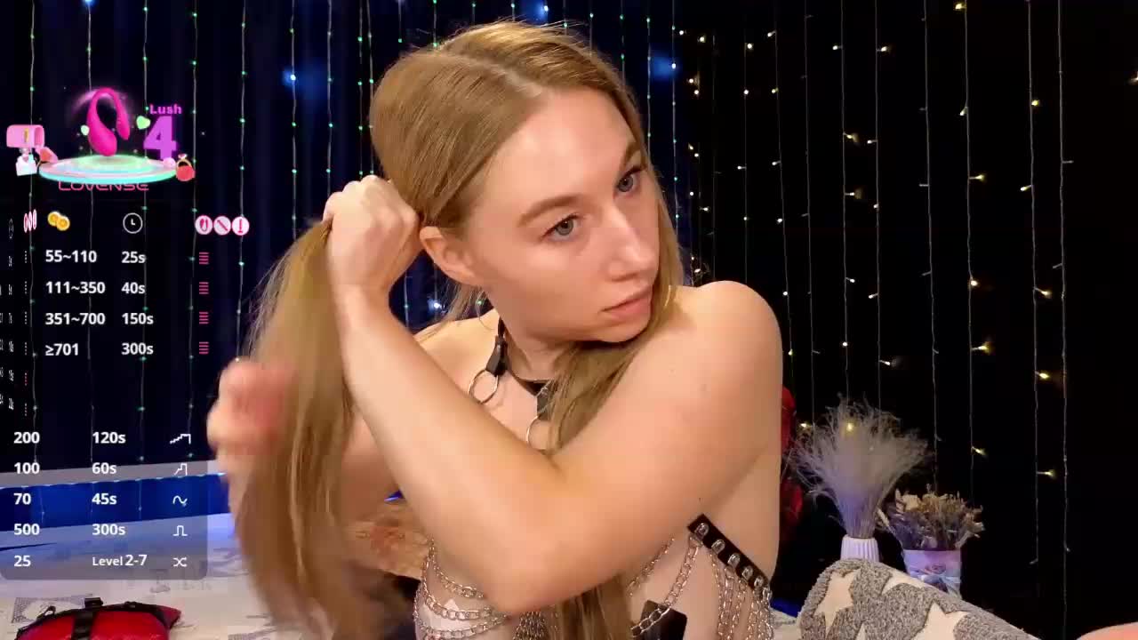 kiskaWEDNESDAY Cam Model Chat October 14, 2025